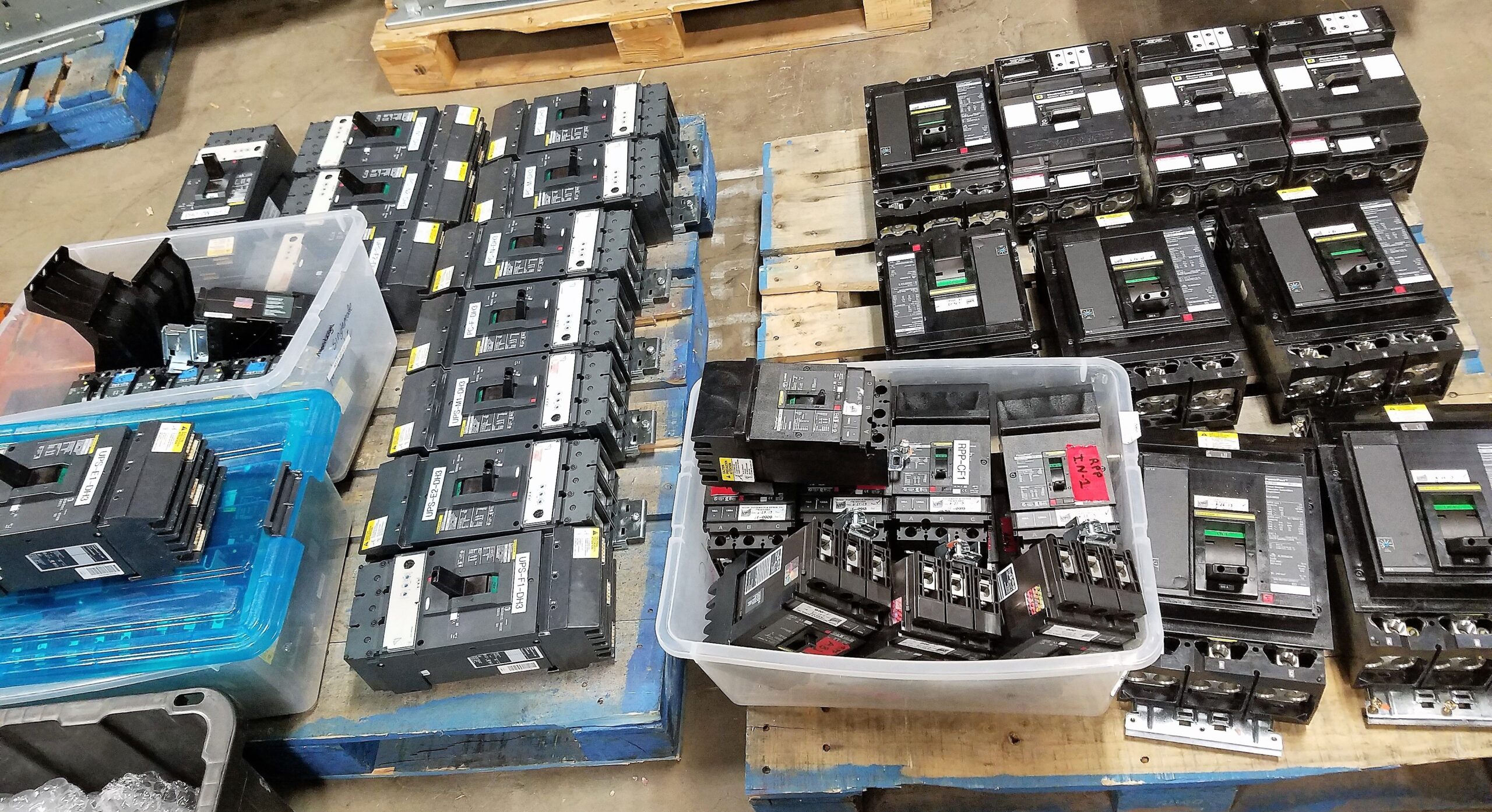 Sell Circuit Breakers In Oakland CA